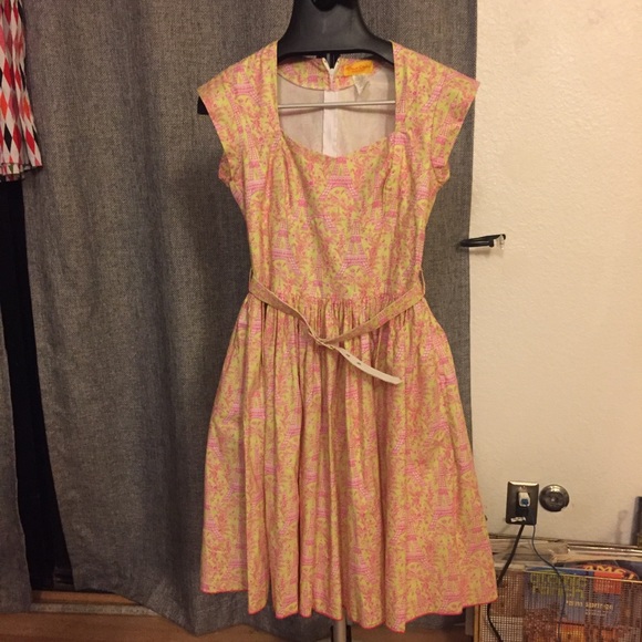 Bernie Dexter Lemonade & Watermelon Eiffel Tower - Picture 2 of 3